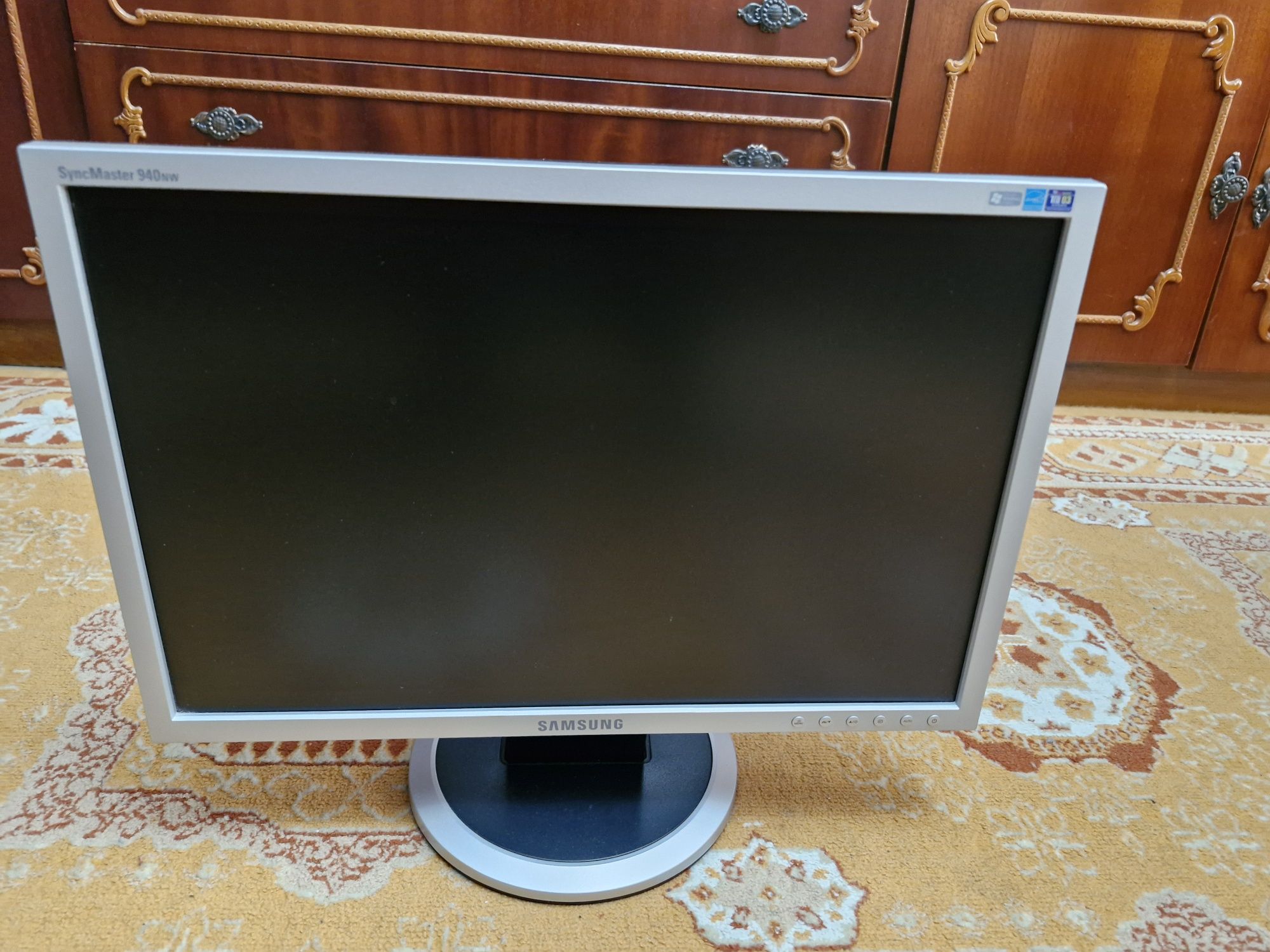 Monitor LCD Samsung 940 NW   19" wide