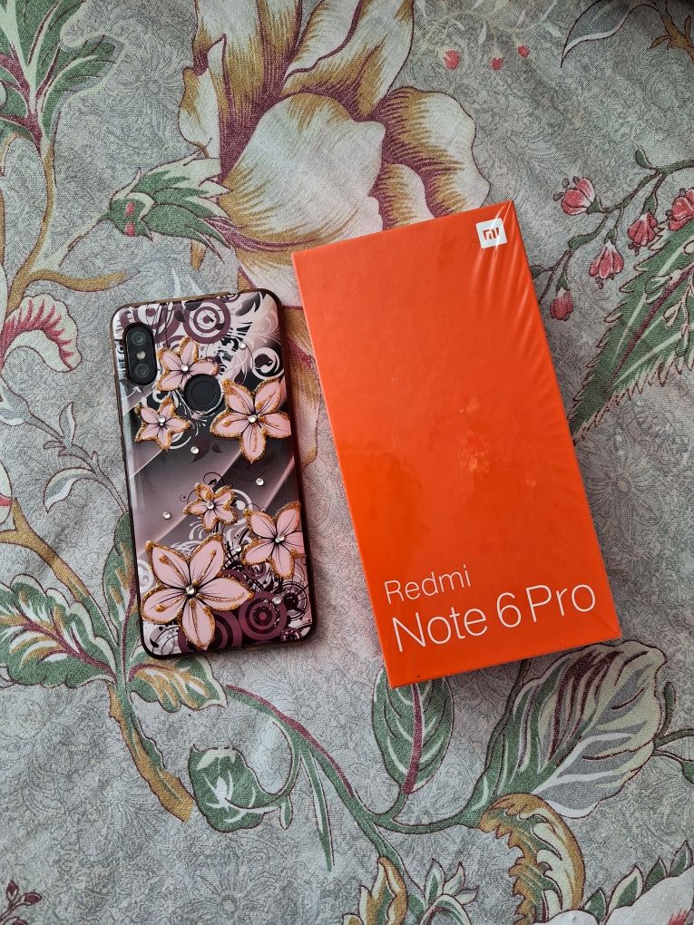 Xiaomi Redmi Note 6 Pro , в хорошем состоянии телефон, Память 64ГБ.