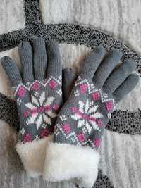 ЧИСТО НОВИ! Дамски зимни ръкавици