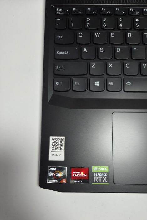 Продавм лаптоп Lenovo IdIaPad Gaming 3 + 2 подаръка