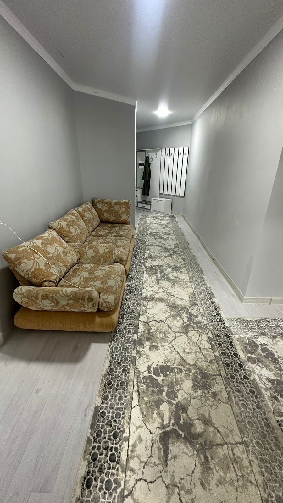СРОЧНО!!!Продам 3 к.кв 113 кв.м ЖК ЖИБЕК ЖОЛЫ р-н Алтын Орда 1/5-этаж