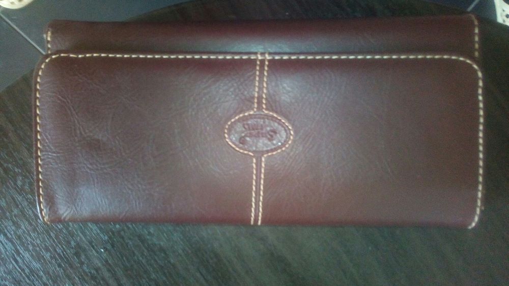 Portofel maro pentru femei