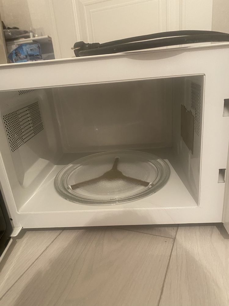 Продам микроволновую печь