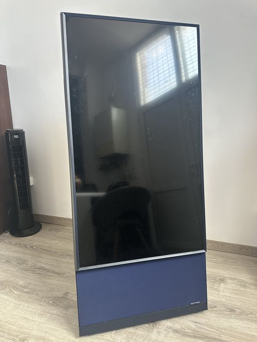 Samsung Sero tv…………………