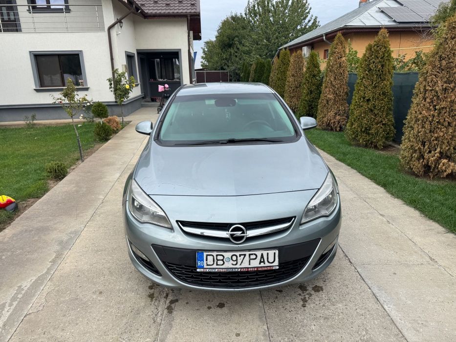 Opel astra j 1.7 d euro 5 km 188.000 ches sau Rate fixe