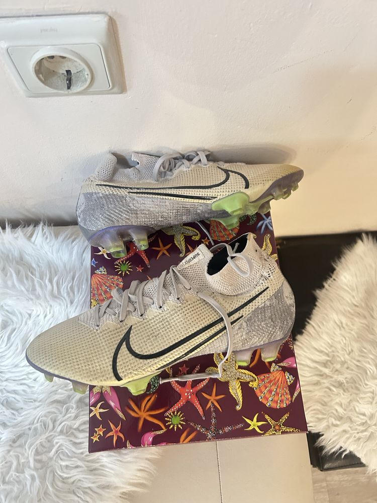 Бутонки Nike MERCURIAL