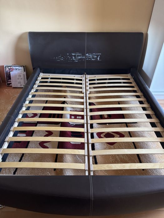 Pat dormitor cu tot cu saltea