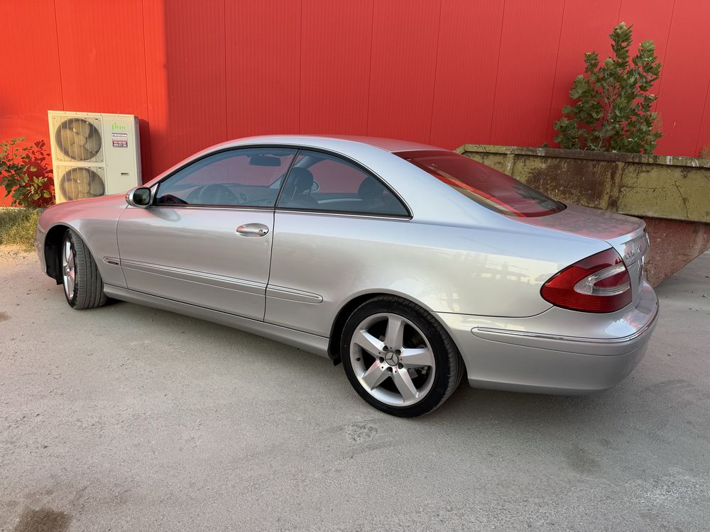 Мерцедес CLK 270 CDI 170к.с. 11.2005г 6999лв БАРТЕР