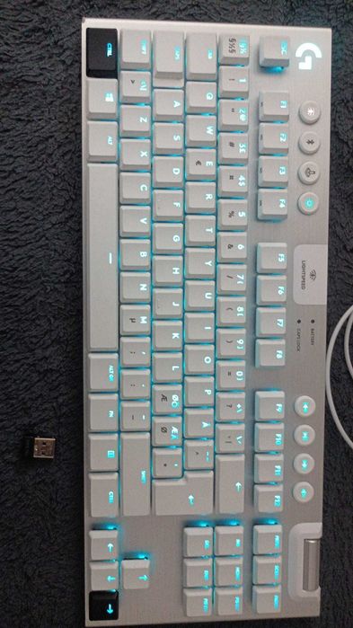 Logitech G915 TKL Wireless White + Logitech G502 X Wireless White