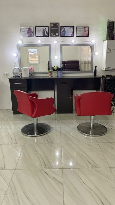 Сатылымда шаштараз мебельі