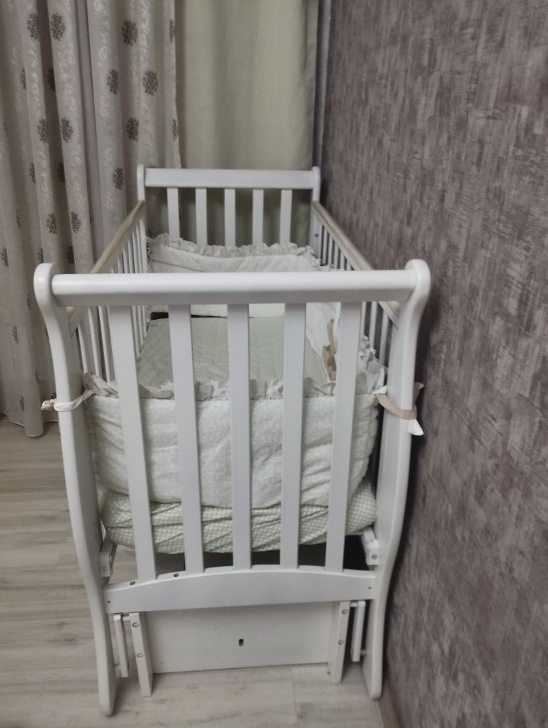 продам белый манеж