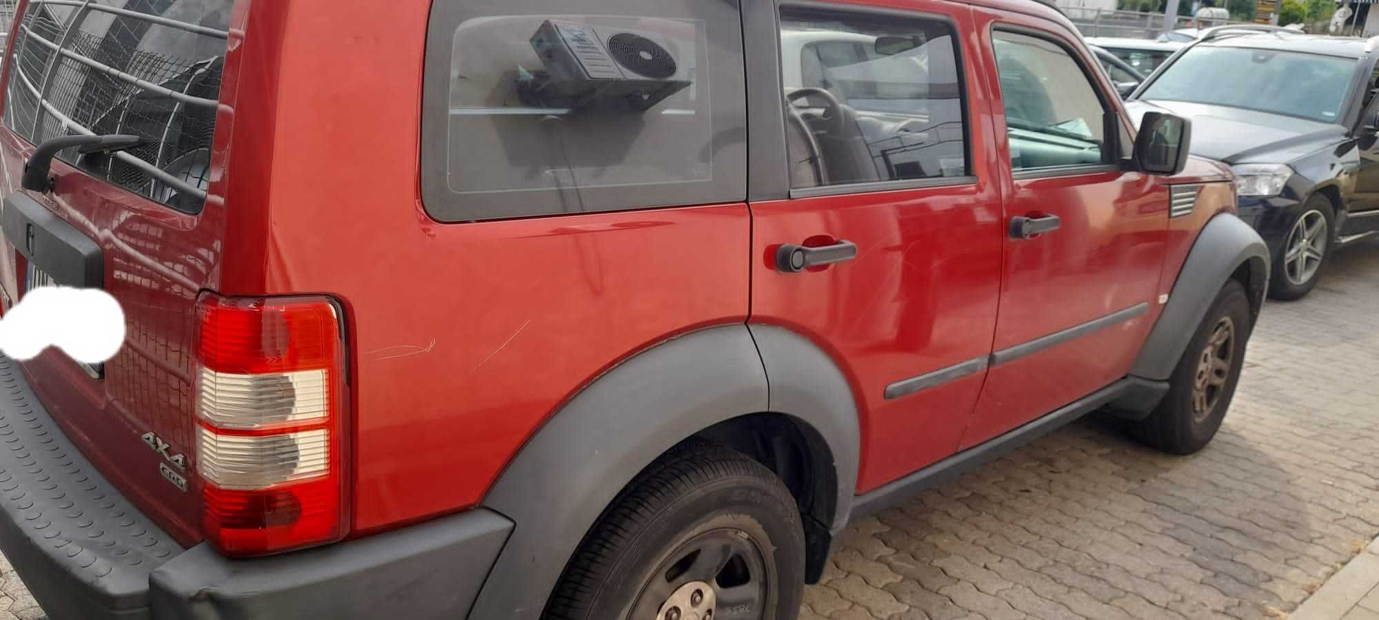 Dodge Nitro 2.8 CRD
Юни 2010, За части!