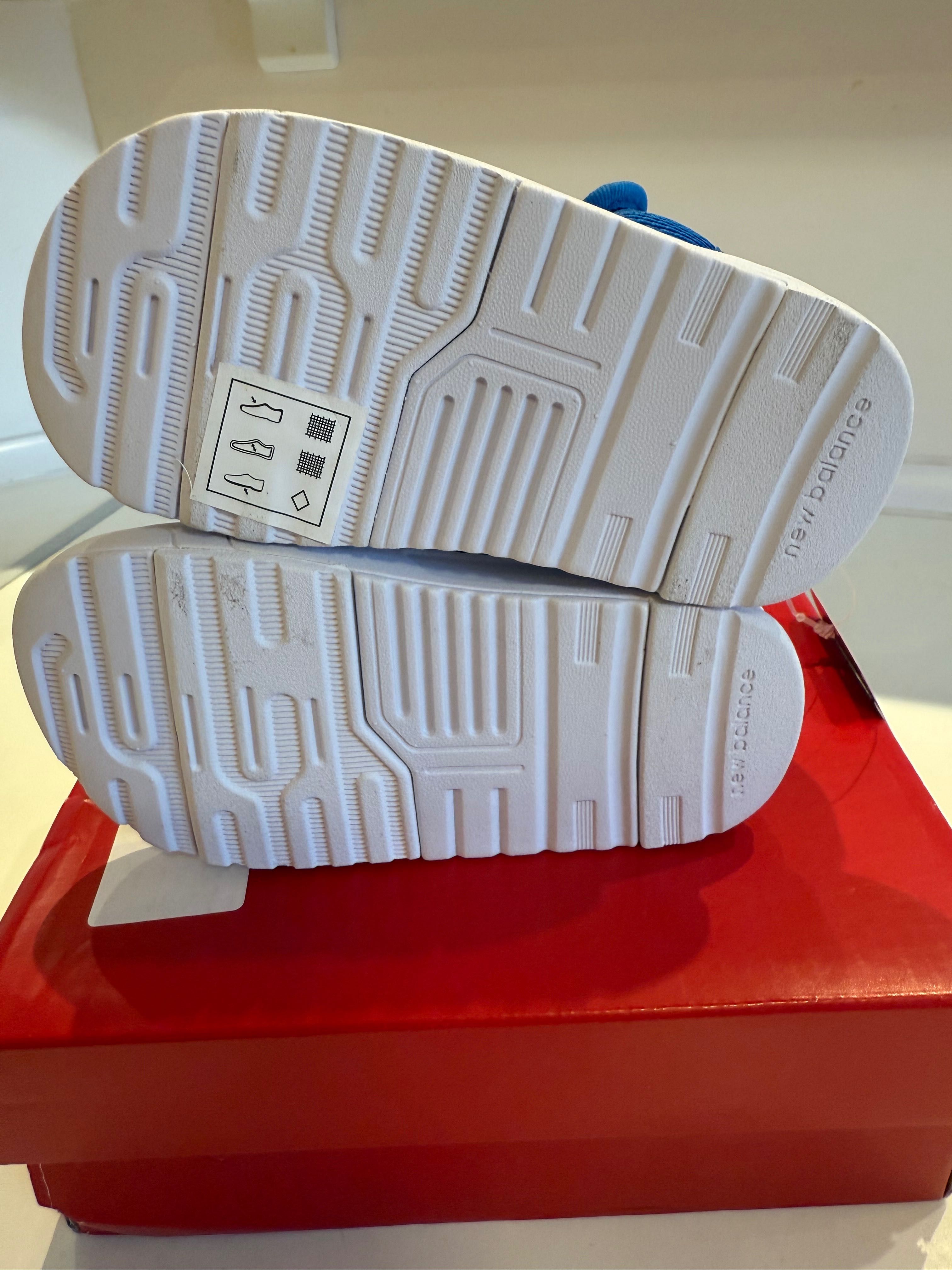 Детски обувки New Balance нови
