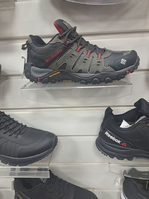 Продадим подставки с оргстекла на эконом панели бывшие в употреблении