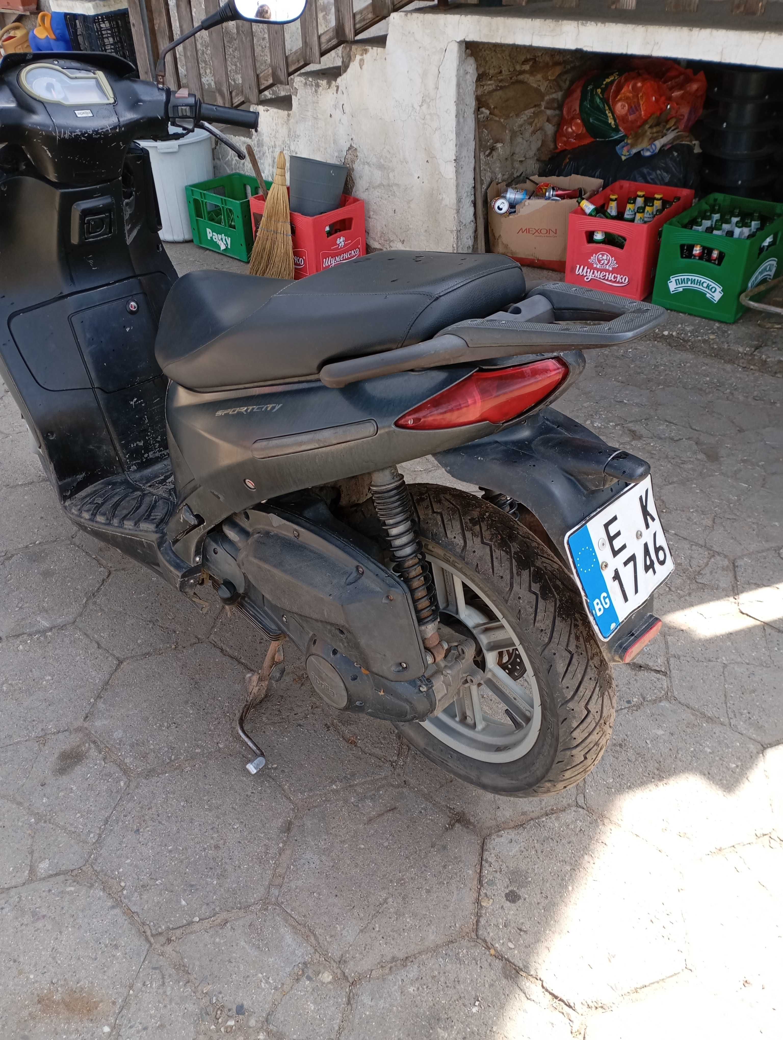 Aprilia sportcity 200