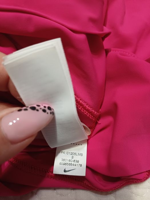 Бюстие Nike,S размер