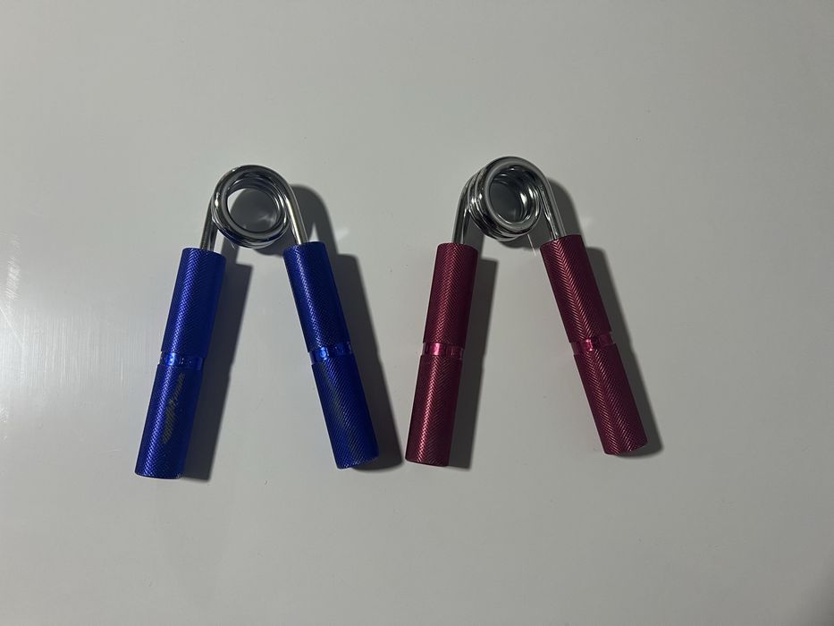 Кистевой эспандер 45/55 кг металлический