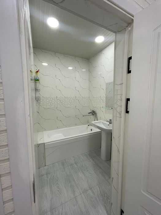 Сдаётся Квартира на метро новза 5