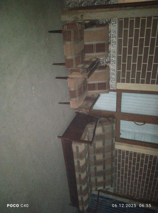 Stenka spani divan kirislo sotiladi xolati zor zavotiski  narxi tel.