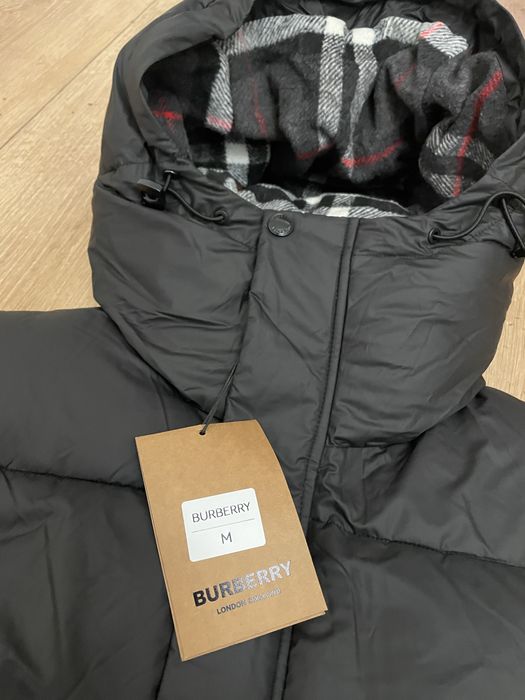 Geaca burberry noua