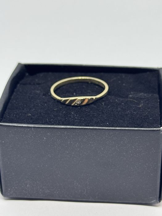 златен дамски пръстен 1.2гр 14к 585