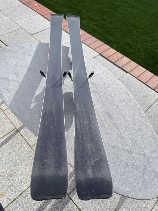 Schiuri ATOMIC Cloud 8 151cm + Clapari ATOMIC nr. 37