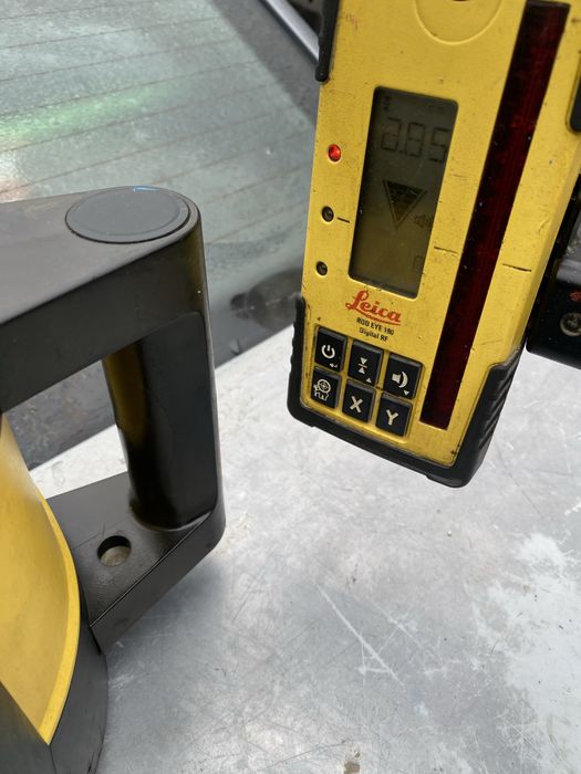 Nivela laser LEICA Rugby 840