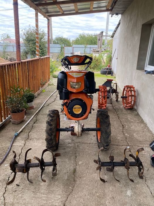 Vând motocultor Ruris 1001 diesel