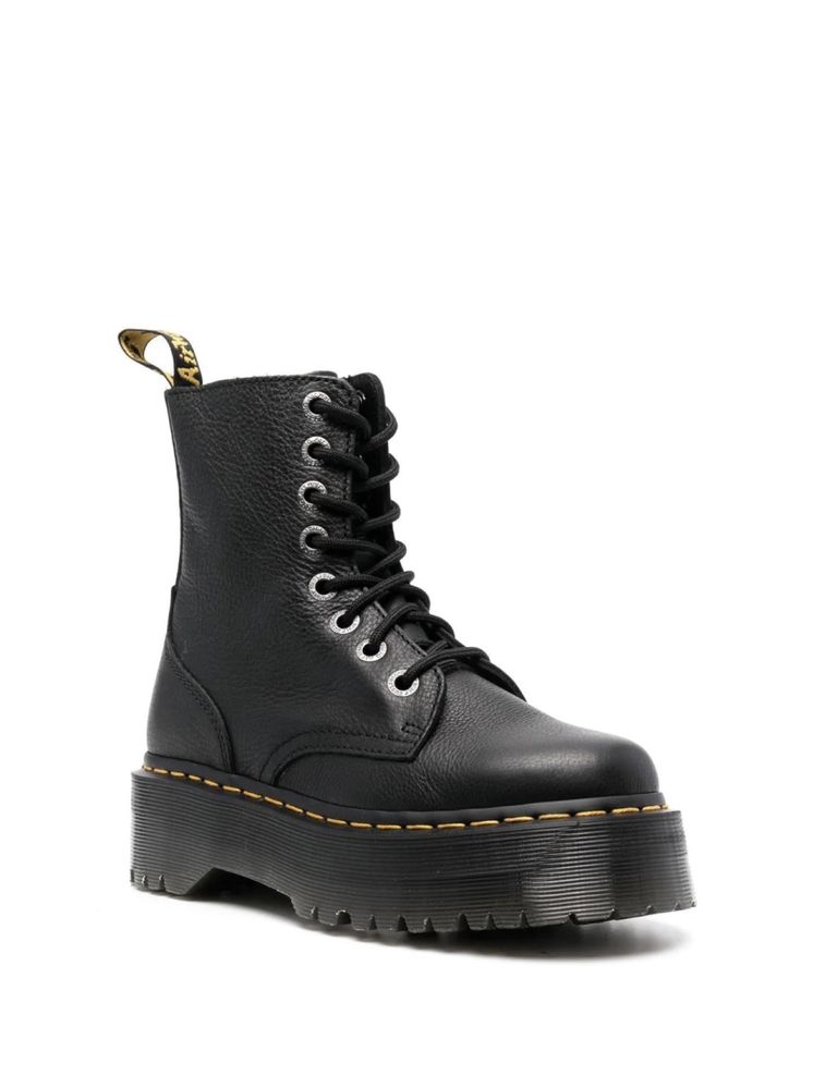 Продам зимние ботинки Dr.Martins