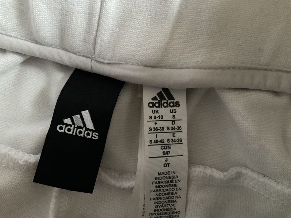 Pantaloni originali Adidas ZNE ca noi