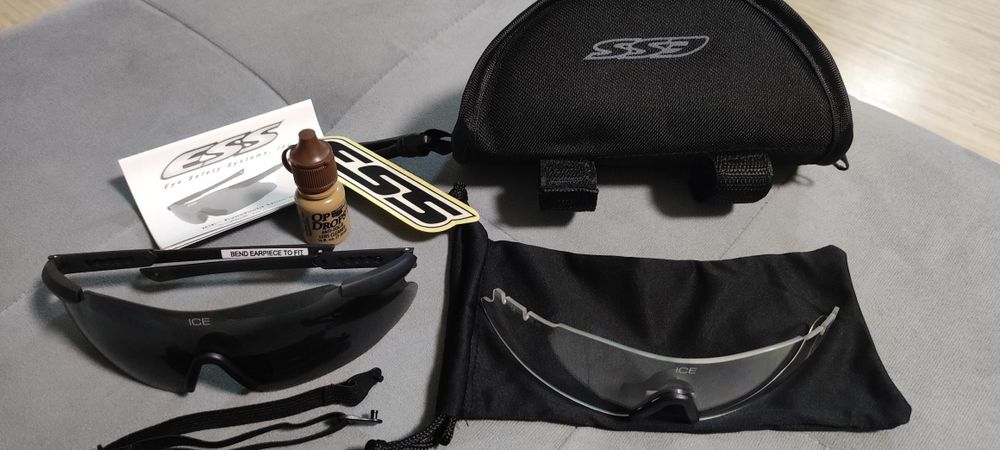 ESS Ice очки новые