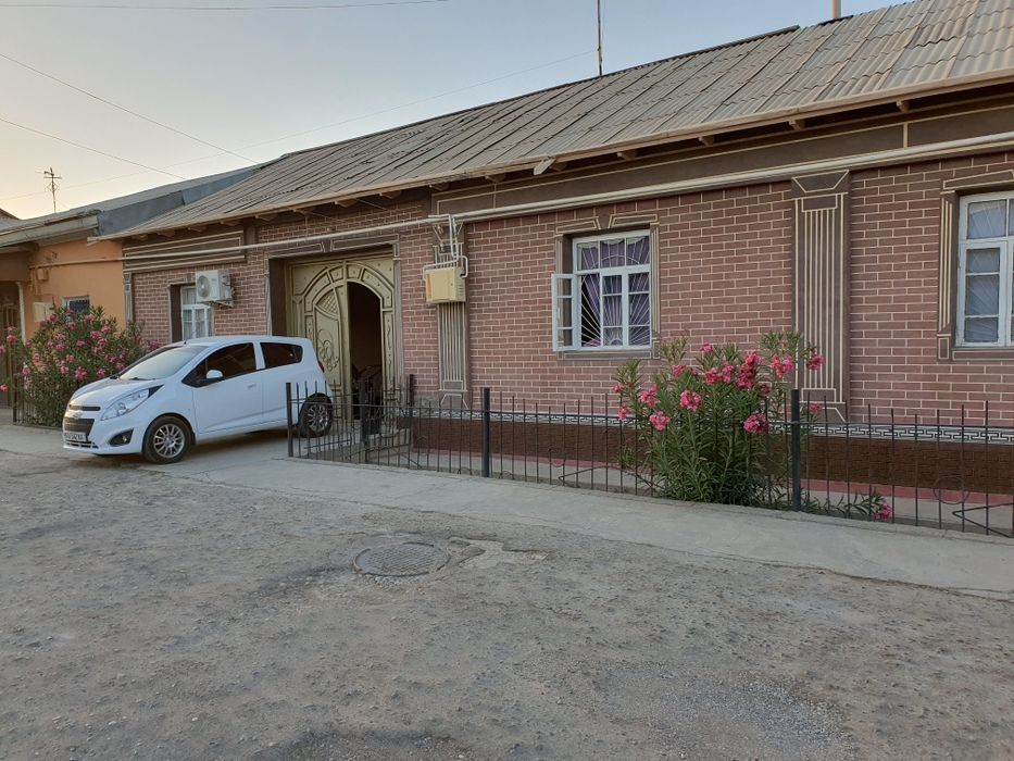 Октепа мфй Орзу бозор ёнида ховли