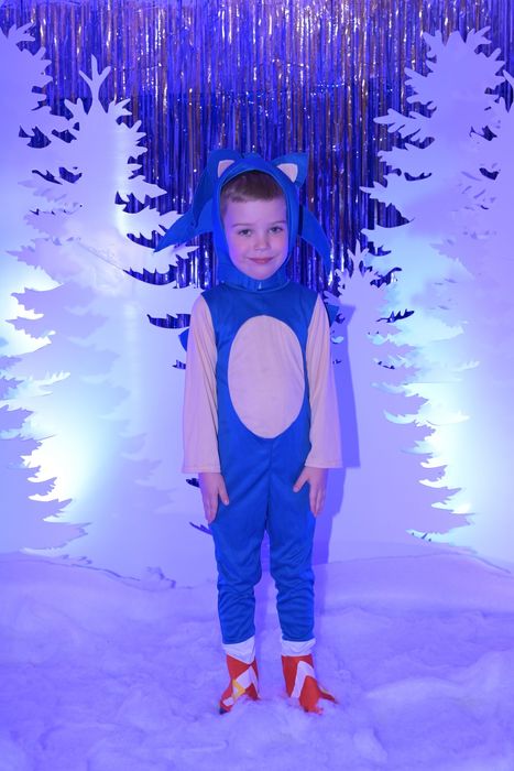 Продам карнавальный костюм "Соник"