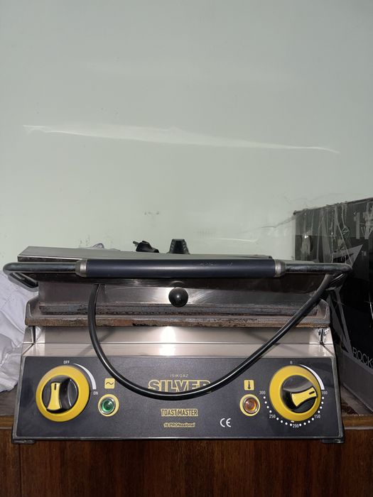 Toster aparat holati zor Silver yaxshisi