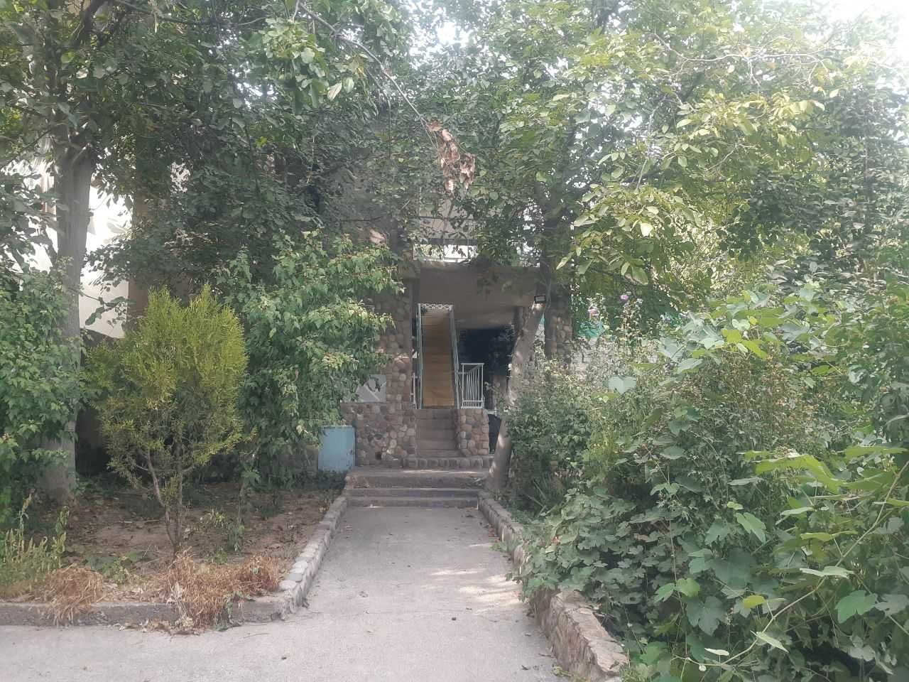 Чарвак, Продаётся дача 6 соток, 2 этажа, 4 комнаты