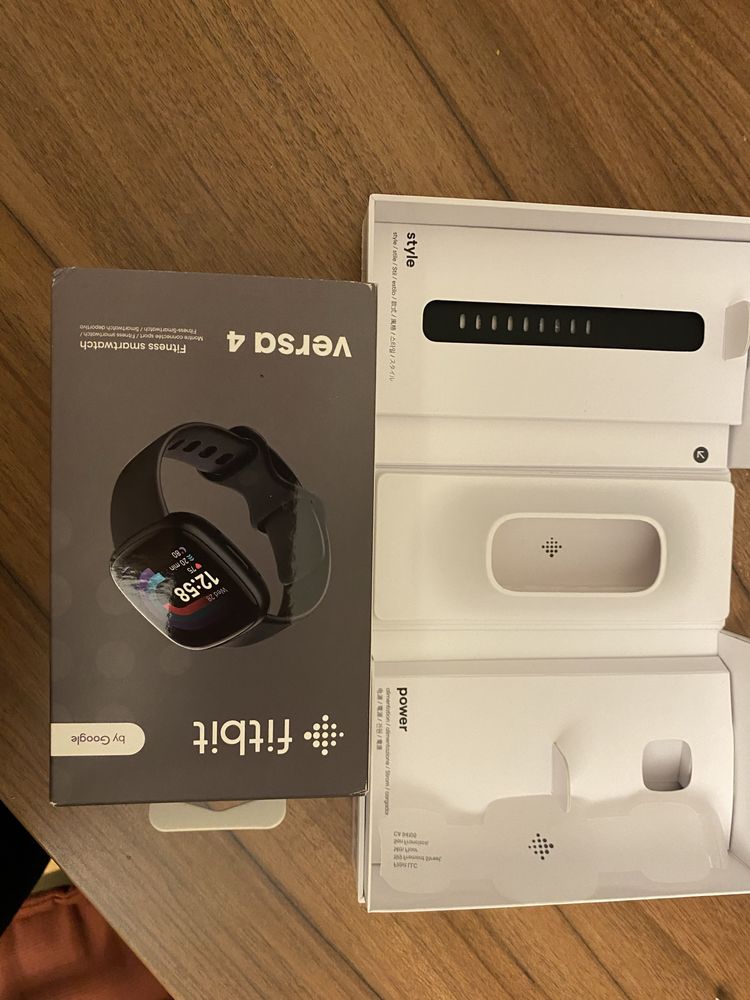 Smartwatch Fitbit Versa 4