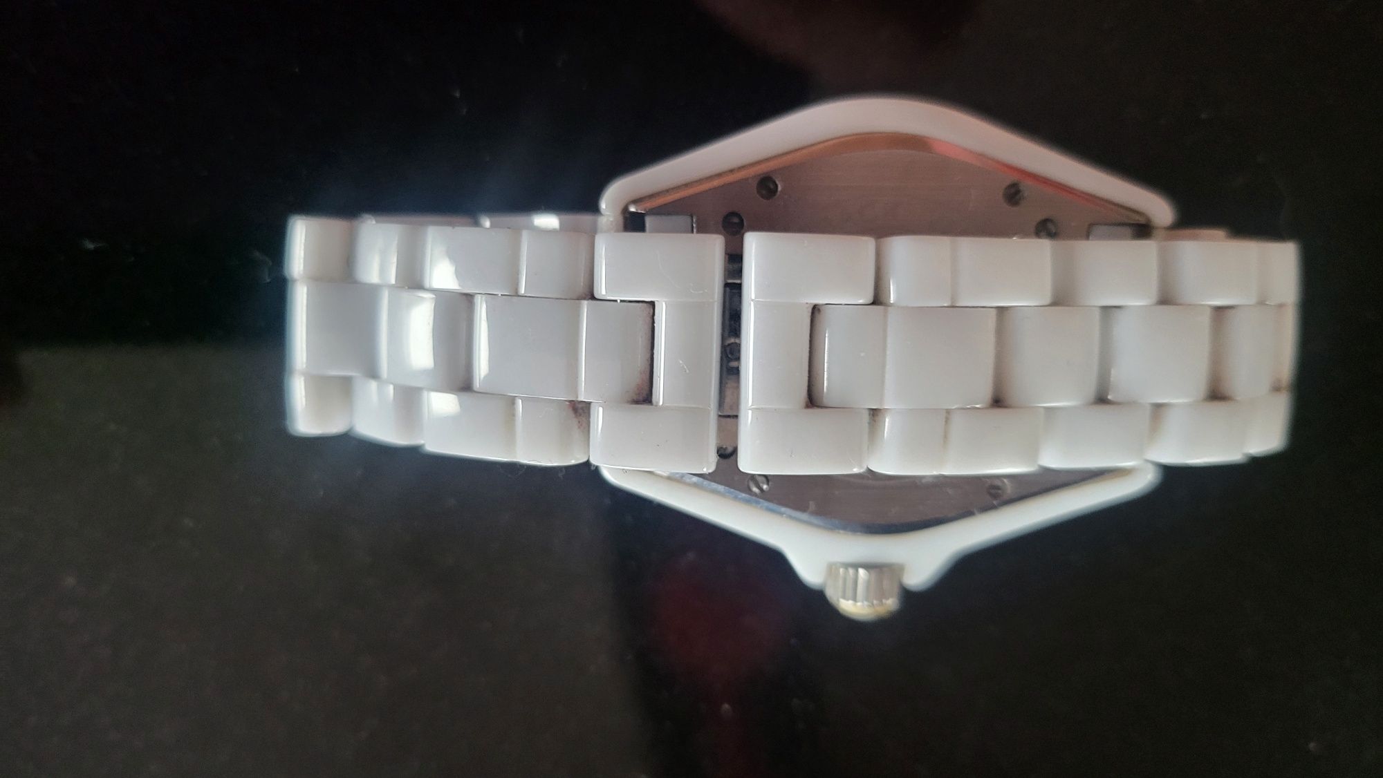 G-SHOCK часовник и още 3бр дамски CHANEL, Dkny и Kenneth Cole