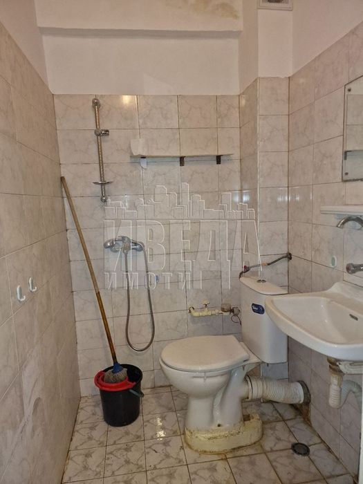 Продава се Двустаен апартамент в Варна, Погреби - 60 кв.м за 1667 €/кв.м - Снимка #2