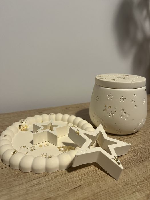 Decoratiuni din ceramica