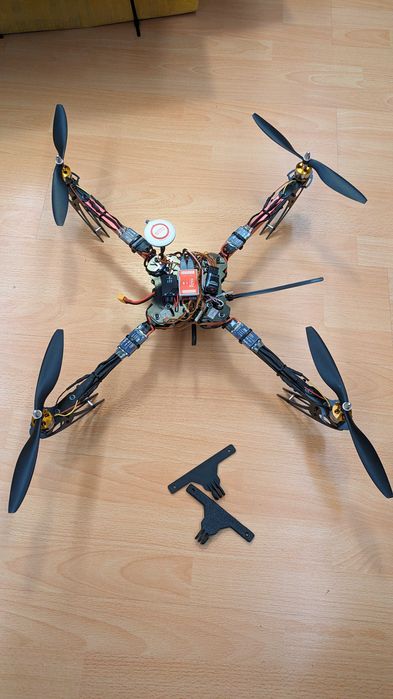 Дрон с рамка X525 с DJI Naza Lite
