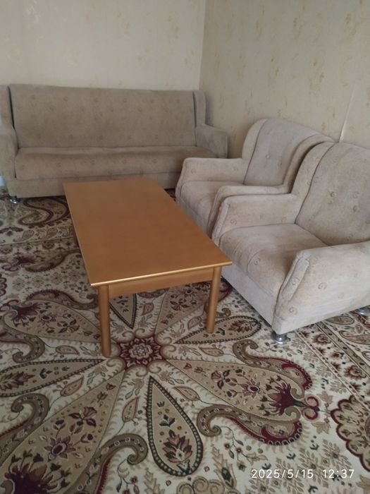 Продается диван раскладной, в отличном состоянии.
