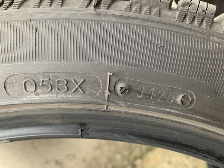 Зимни гуми 245 / 40 / 18