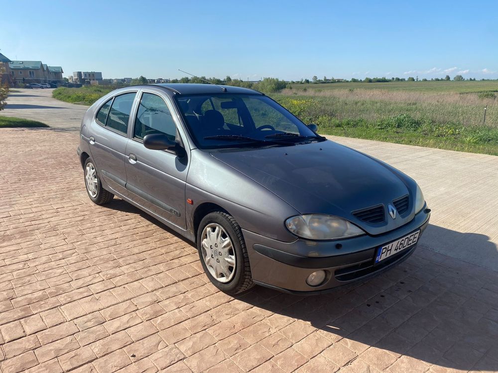 Vand Renault Megane 1.6 benzina