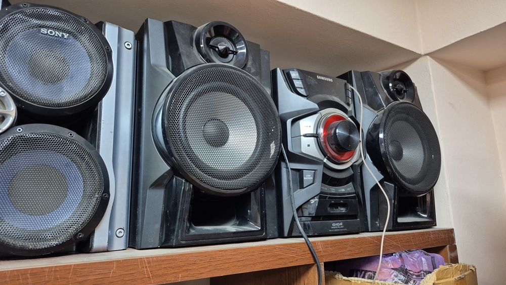 Музыкальный центр продается