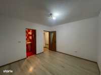 Apartament 3 camere Bradu , et 1/4, pret 75 000 euro neg
