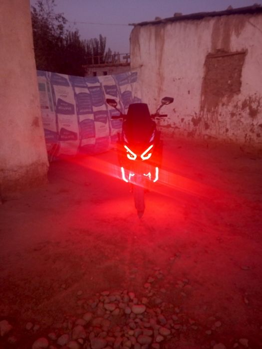 Sukuter. NEKCUC.TIGIRSotiladi. 150