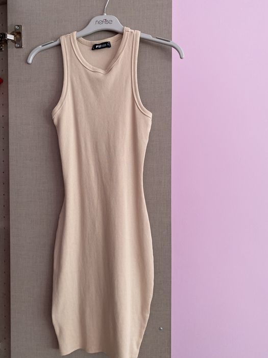 Рокли и поли рзалични марки Bershka Strafivarius New Yorker и други