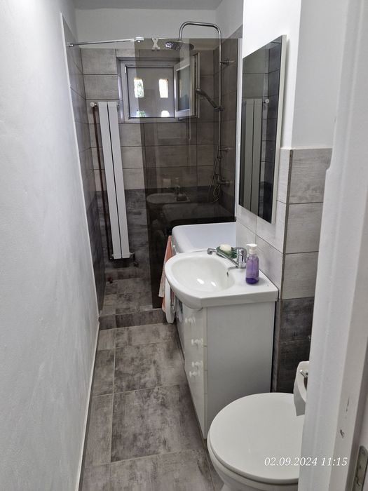 De închiriat apartament cu 2 camere