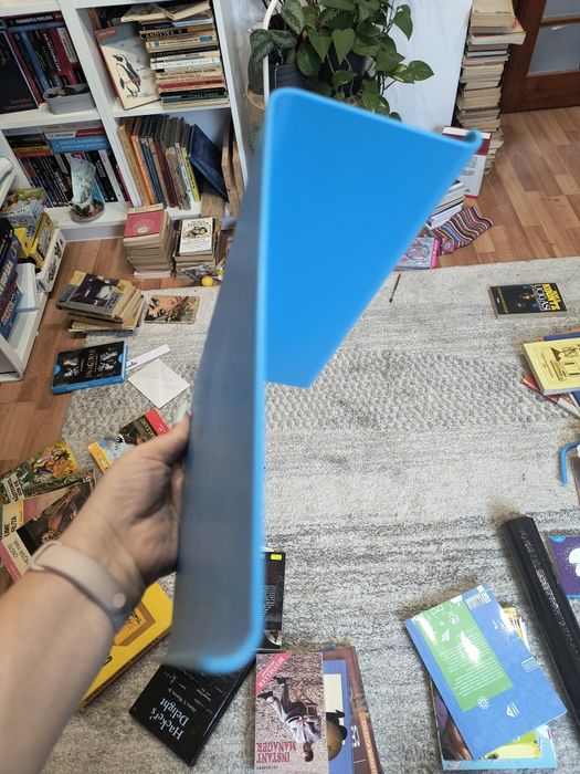 Suporturi de tablete, telefoane, telecomenzi etc . Suporturi Ikea