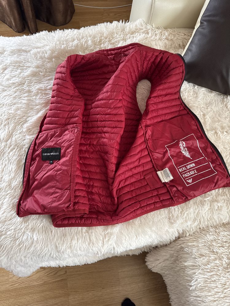 vesta armani originala